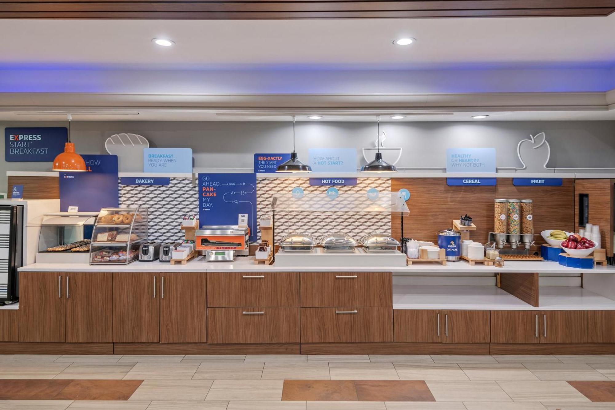 Holiday Inn Express Hershey-Harrisburg Area By Ihg Exterior photo